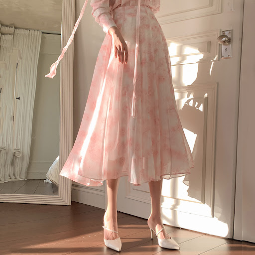 Title 4, Womens All-match High Waist Skirt Suit. This v...