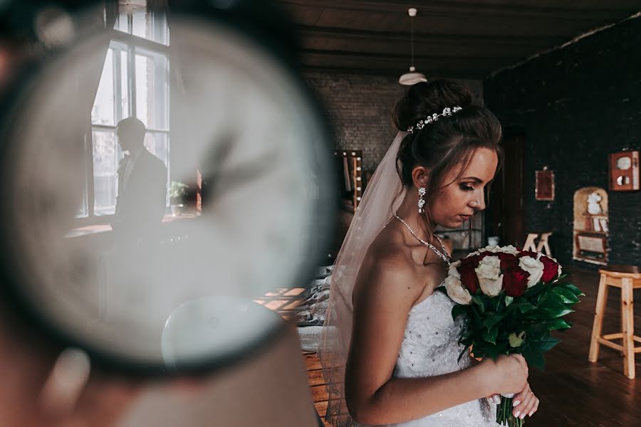 Fotografo di matrimoni Konstantin Uvarov (kostyan654). Foto del 27 febbraio 2019