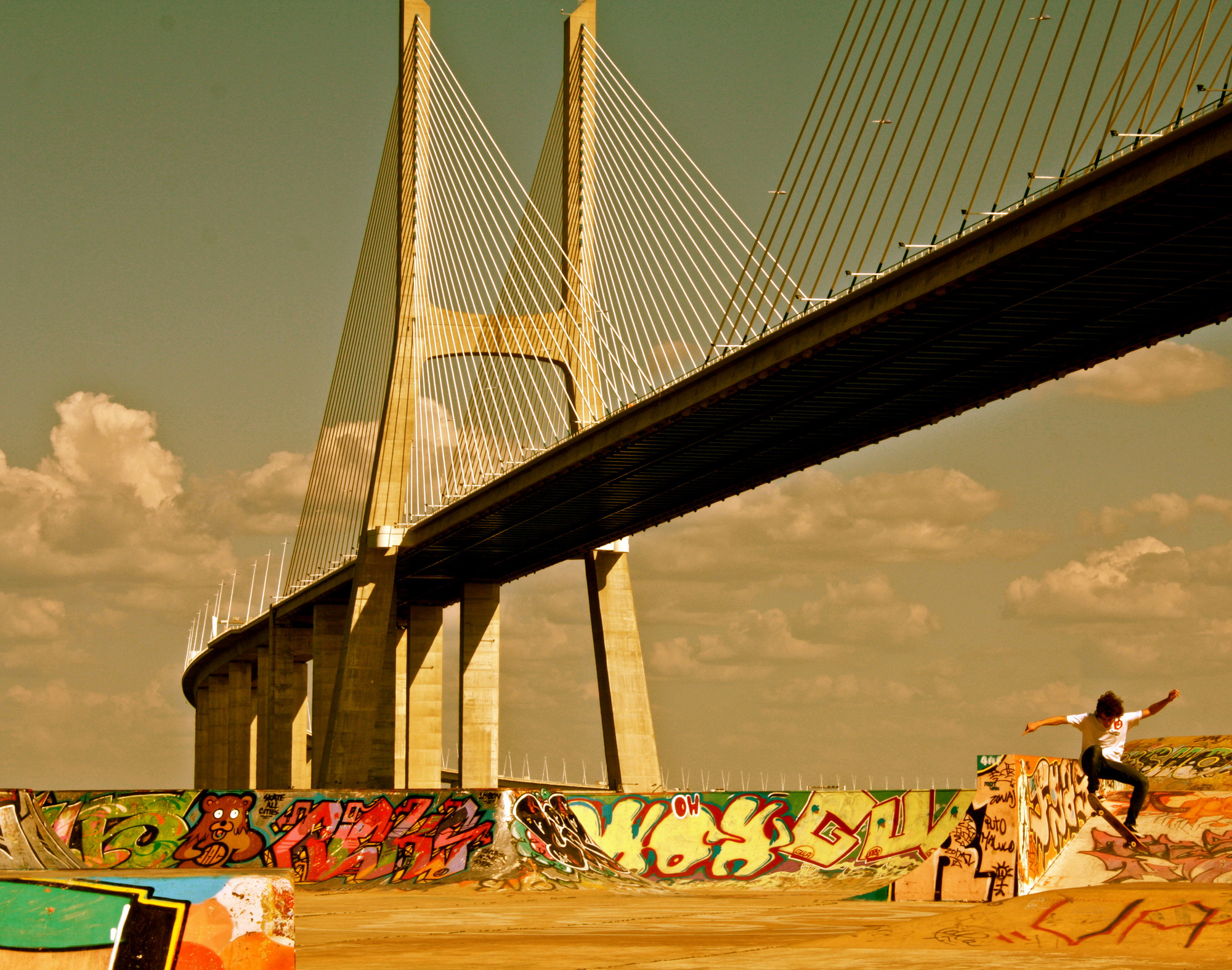 Under the bridge di Alessandro Arcella