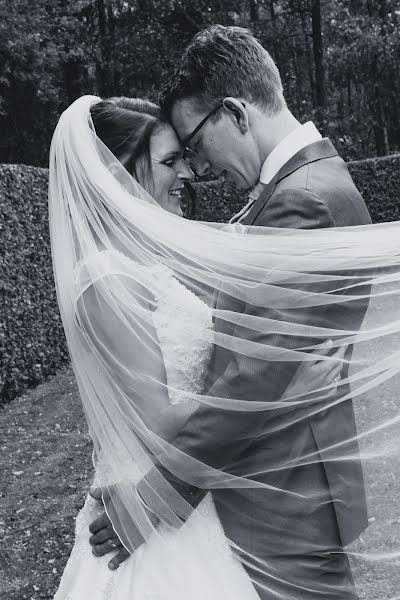 Fotografo di matrimoni Richard Wijnands (fotowijnands). Foto del 8 aprile 2019