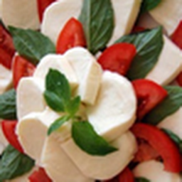 Mozzarella, Tomatoes & Basil Salad