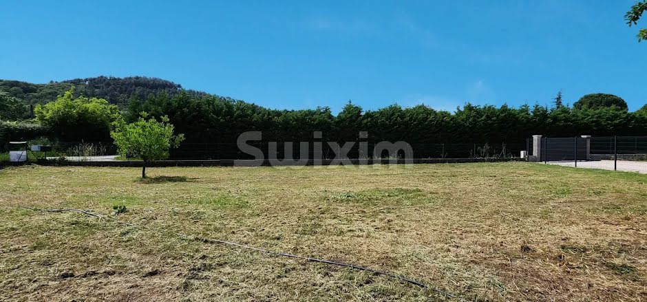 Vente terrain à batir  728 m² à Saint-Paul-Trois-Châteaux (26130), 138 000 €