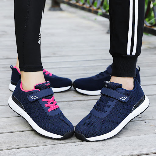 Title 7, Spring and Summer Non Slip Soft Sole Walking Sa...