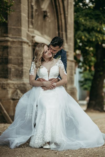 Fotografo di matrimoni Levente Gábor (levente). Foto del 6 aprile 2023