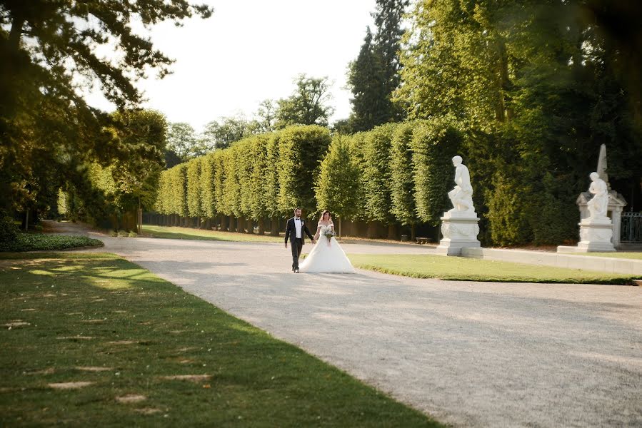 Wedding photographer Oksana Lopatko (smeyer). Photo of 18 September 2019