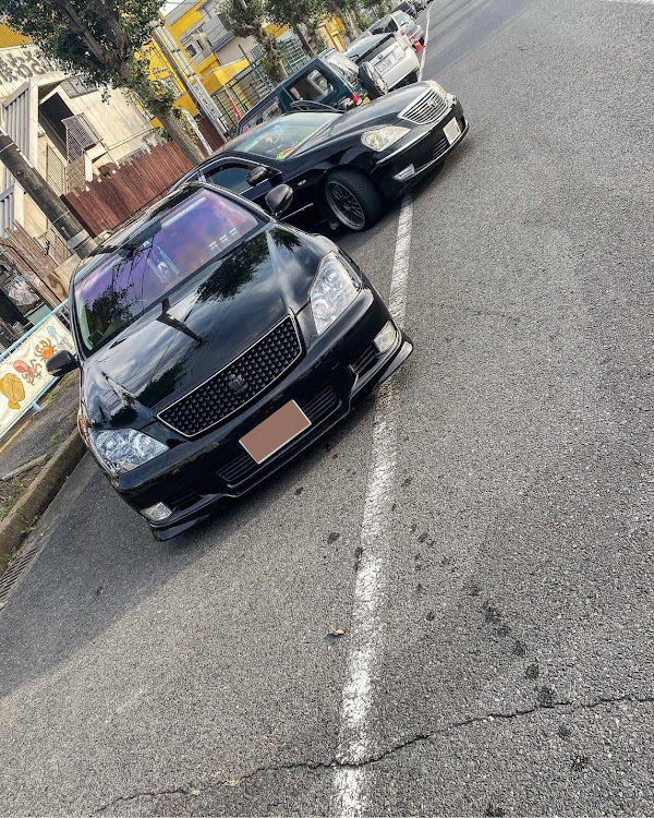 Rさんが投稿した18クラウンアスリート 後期・車高調整・過去の写真ですいません・セダン好き・過去を語るに関するカスタム事例の投稿画像2枚目