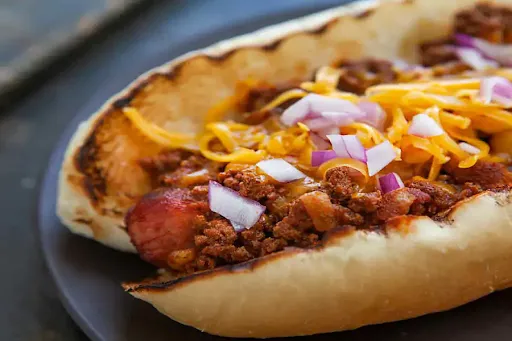 Chicken Chilly Hot Dog Roll