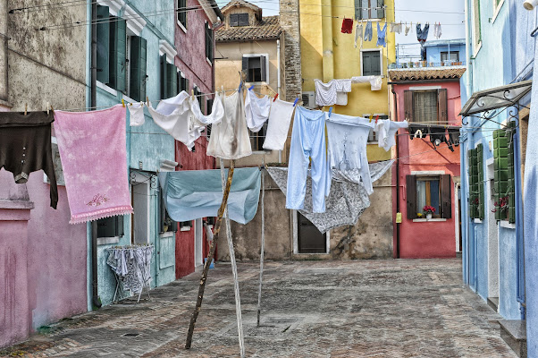 panni stesi a burano di massimo zanotti