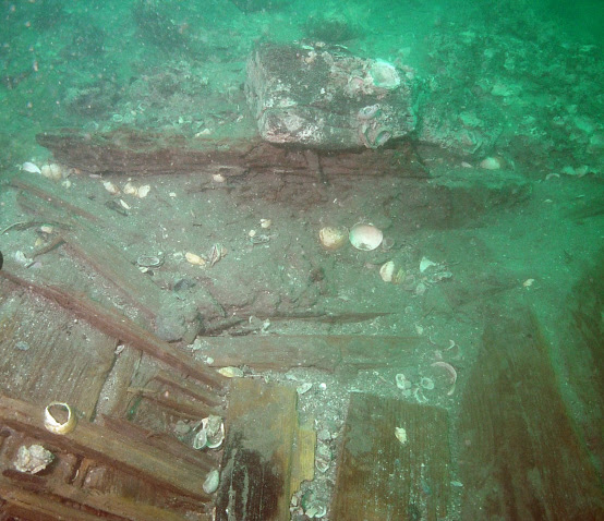 L'int�rieur du bateau vu depuis la proue