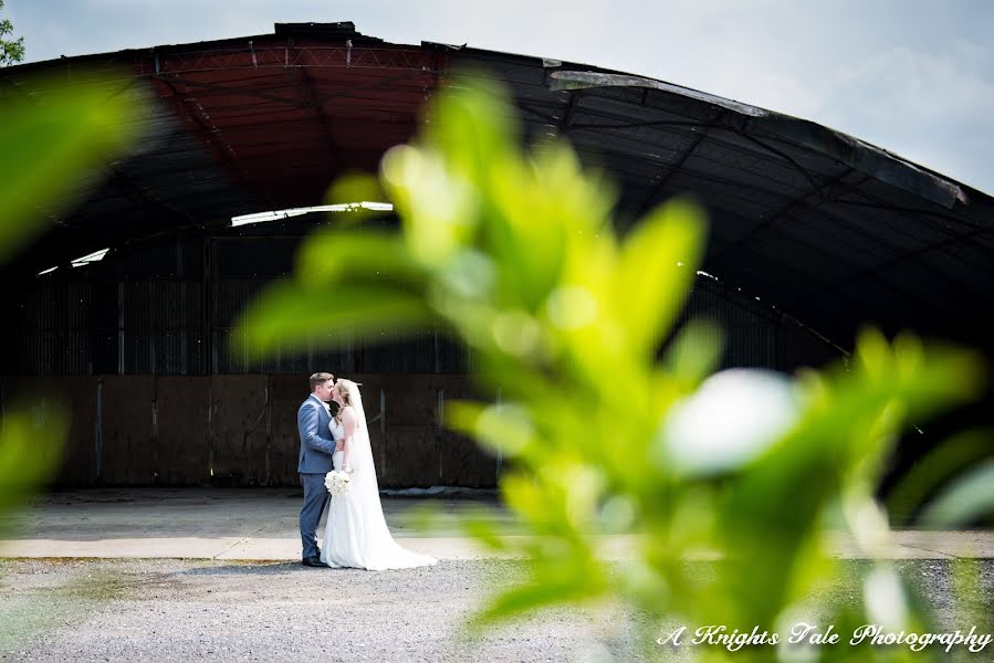 Wedding photographer Adam Knight (aknightstale). Photo of 10 August 2017