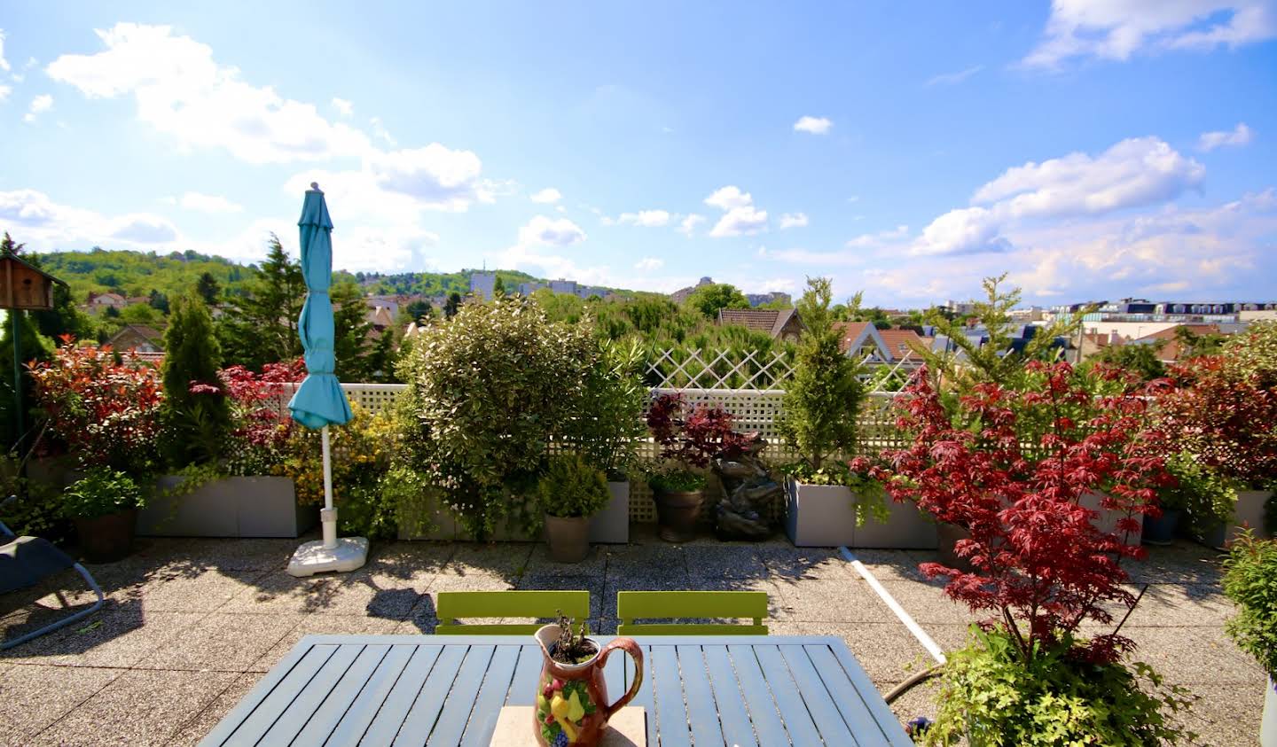 Apartment with terrace Sannois