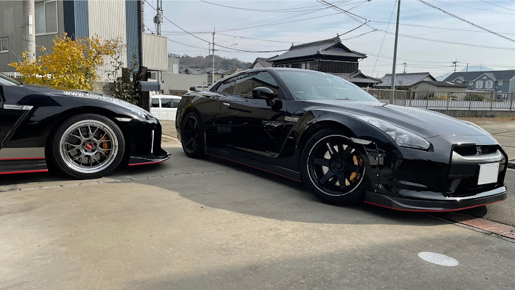 NISSAN GT-Rのドライブ・今年もあとわずかに関するカスタム事例の投稿画像1枚目