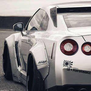 NISSAN GT-R R35