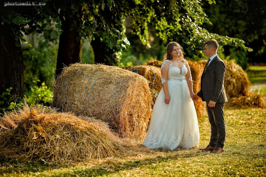 Wedding photographer Vasile Domocos (vasiledmc). Photo of 15 August 2019