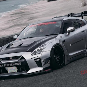 NISSAN GT-R R35