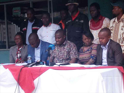 National youth council chairman Dishon Atemo,flanked by Nairobi youth leaders, addressing the media at the Chester House hotel in Nairobi on Sunday.