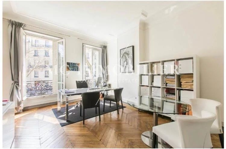 Location meublée appartement 1 pièce 23 m² à Paris 16ème (75016), 1 950 €