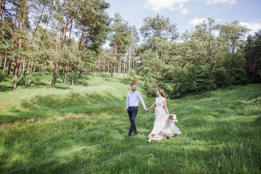 Fotografo di matrimoni Olesya Chernenkaya (olesyachern). Foto del 18 giugno 2018