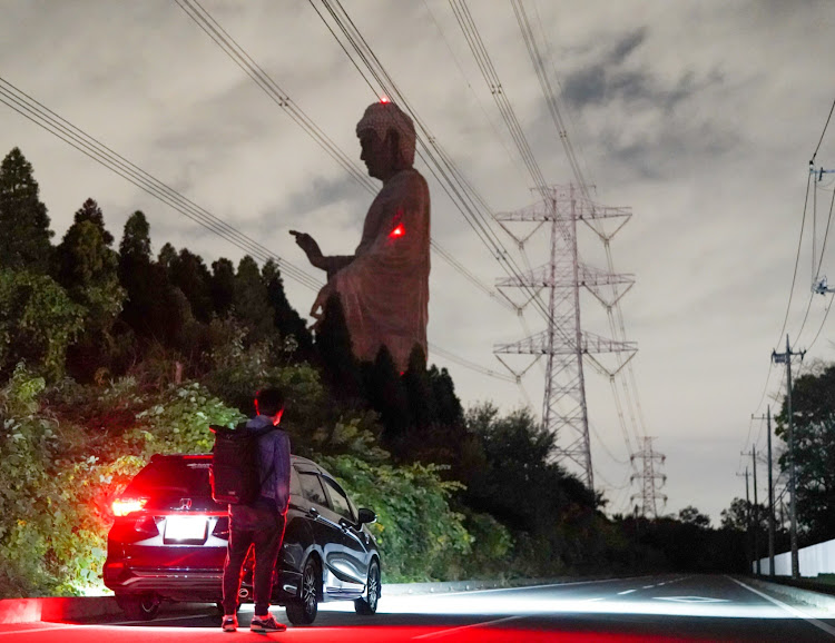 シャトルのシャトル・シャトルハイブリッド・ホンダシャトル・牛久大仏に関するカスタム事例の投稿画像1枚目