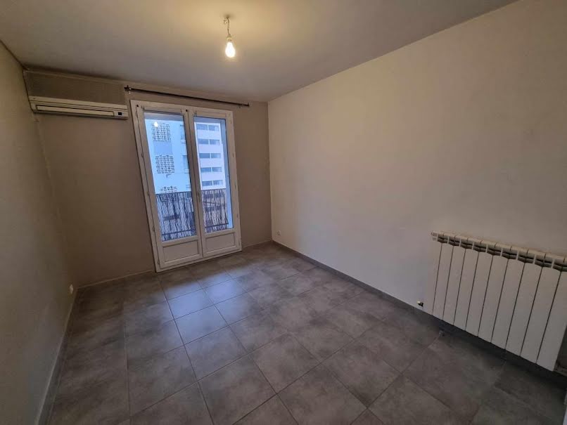 Vente appartement 3 pièces 56 m² à Avignon (84000), 110 000 €