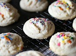 Soft Amish Sugar Cookies was pinched from <a href="http://cookiesandcups.com/soft-amish-sugar-cookies/" target="_blank">cookiesandcups.com.</a>