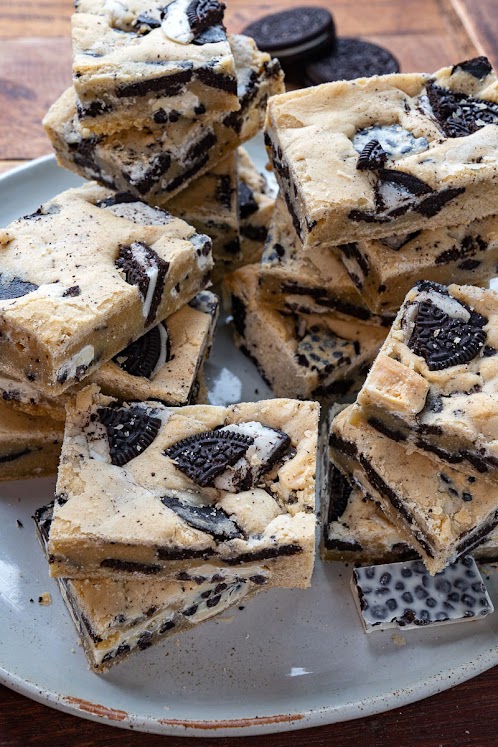 Cookies and Cream Blondies