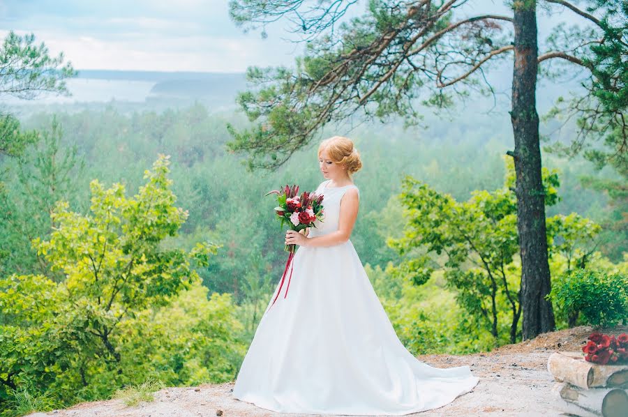 Fotografo di matrimoni Tatyana Nezhinskaya (tatiii). Foto del 17 agosto 2015