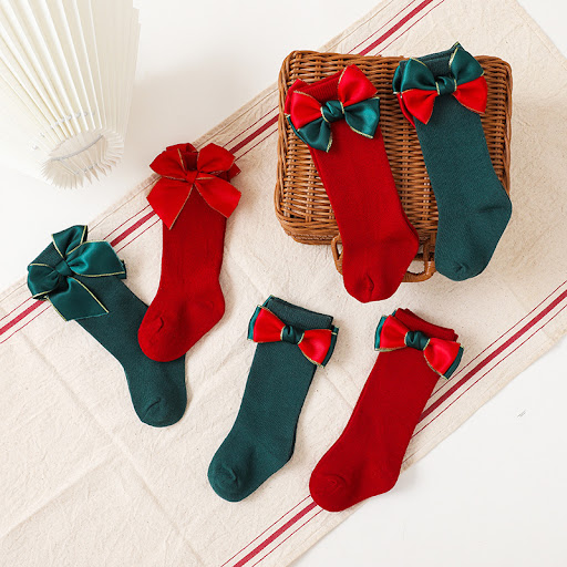 Title 6, Childrens double pack of plain color stockings...