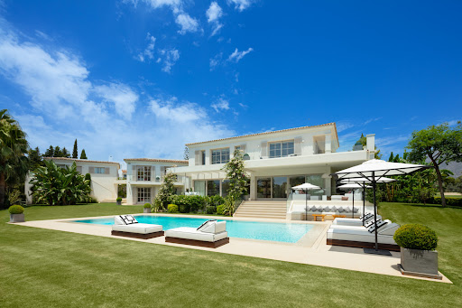 Villa 1