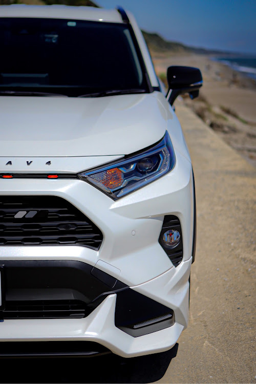 RAV4のRAV4・9月もよろしくお願いします。・グリルーカー・ドライブ・太平洋ロングビーチに関するカスタム事例の投稿画像3枚目