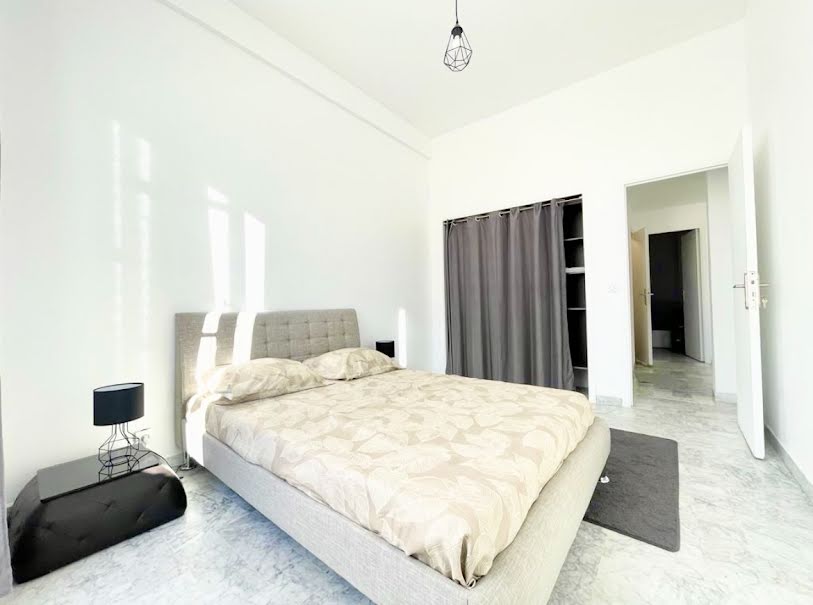 Vente appartement 3 pièces 63 m² à Cannes (06400), 268 000 €