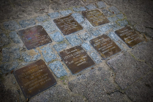 Familie Zellner Und Lewinnek Stolpersteine