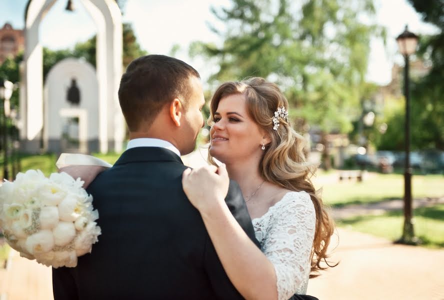 Fotografo di matrimoni Irina Rozhkova (irinarozhkova). Foto del 11 ottobre 2018