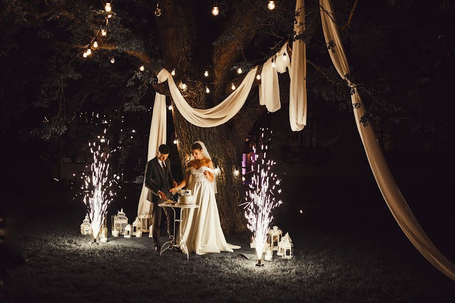 Fotógrafo de casamento Vitaliy Maslyanchuk (vitmas). Foto de 4 de março 2020