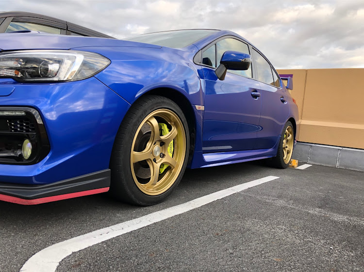 WRX STIの洗車・夏タイヤに関するカスタム事例の投稿画像1枚目