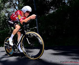 Kasper Asgreen verbreekt record Evenepoel en knalt naar tijdritzege in Algarve