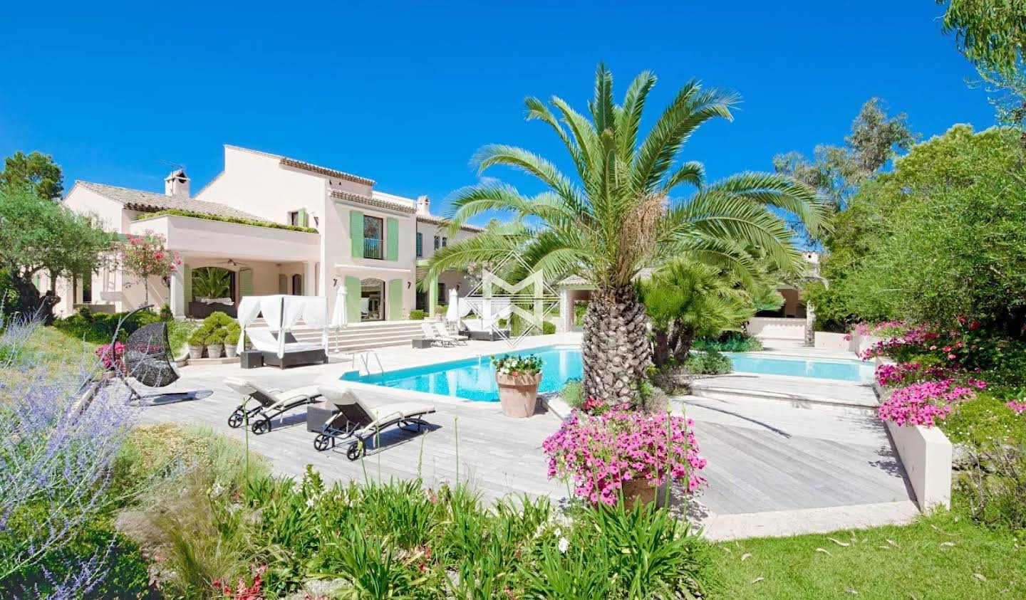 Villa with pool Mougins