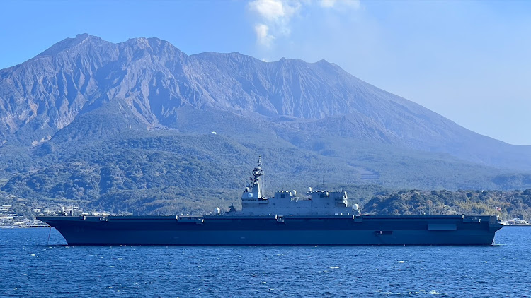 SCの護衛艦かが錦江湾・逆光ですがなにか？・ローガンに関するカスタム事例の投稿画像3枚目