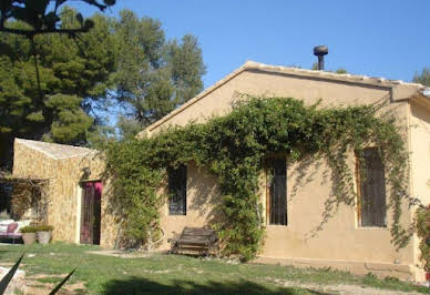 Maison avec piscine et terrasse 2