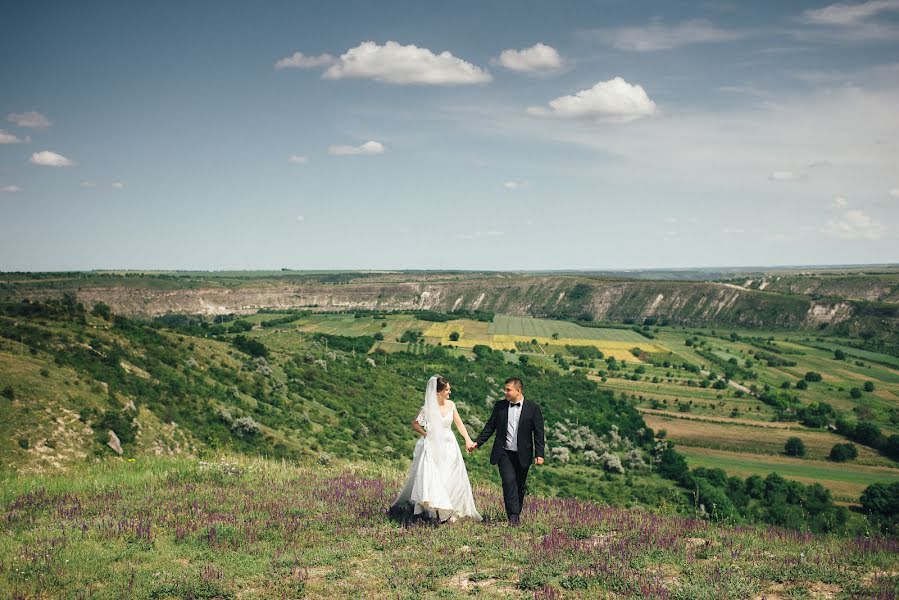 Fotografo di matrimoni Cecan Roman (romeo). Foto del 13 giugno 2019