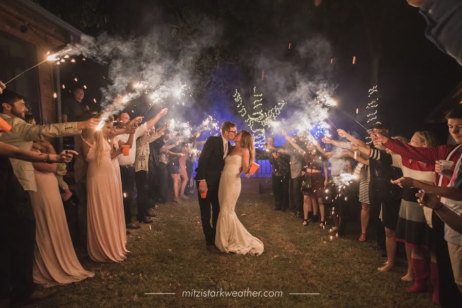 Fotografo di matrimoni Mitzi Starkweather (mitzistar). Foto del 8 settembre 2019