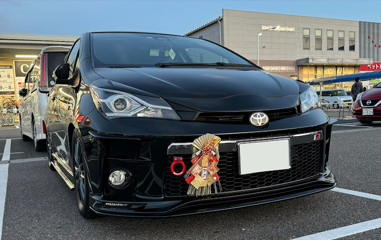 ヴィッツのヴィッツgr・GR・しめ縄飾り・正月仕様・年末洗車完了に関するカスタム事例の投稿画像1枚目