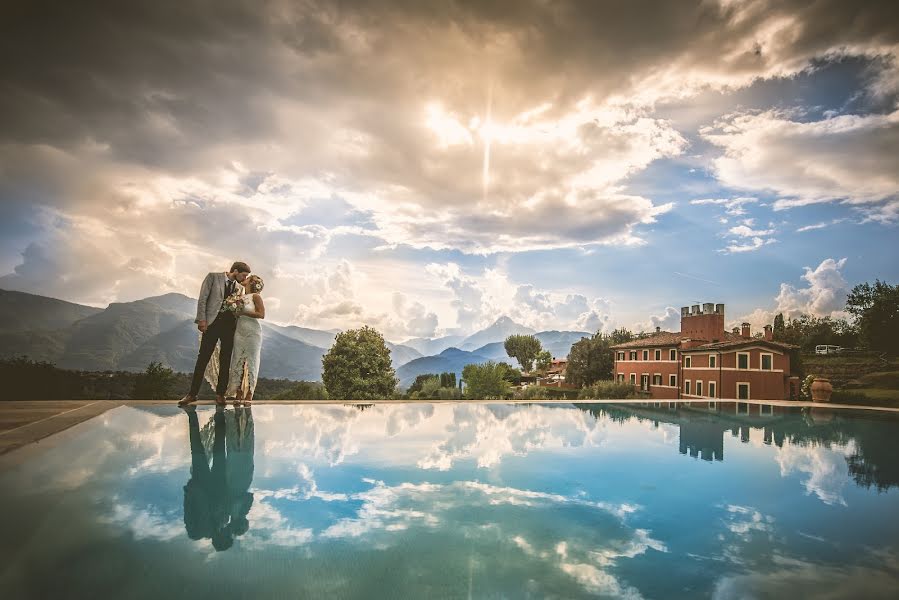 Fotografo di matrimoni Andrea Viviani (viviani). Foto del 21 settembre 2018