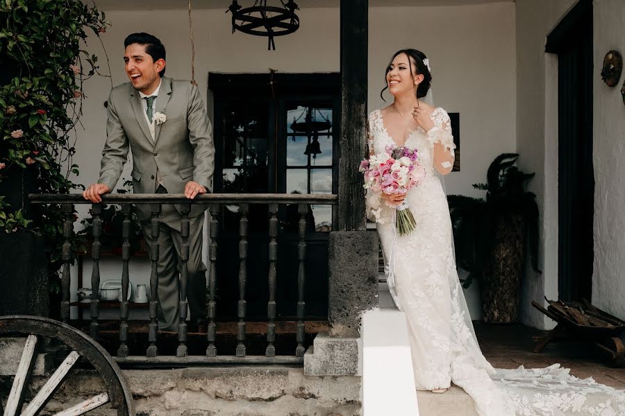Свадебный фотограф Santie Troppoli (stweddingphoto). Фотография от 17 октября 2023