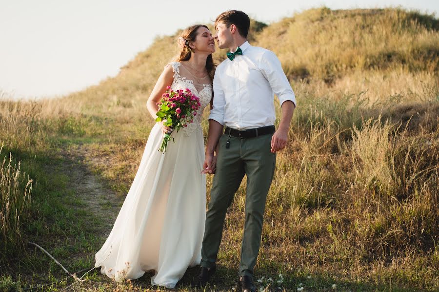 Fotógrafo de casamento Artem Krasnyuk (artyomsv). Foto de 30 de junho 2018