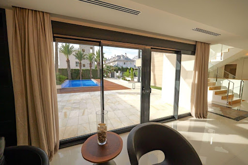 Villa with pool and terrace 2