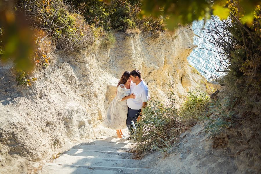 Fotógrafo de casamento Elena Alfimova (sung). Foto de 4 de outubro 2019