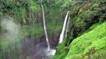 places-to-visit-near-mumbai-monsoon-Thoseghar_Falls