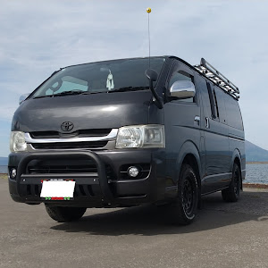 ハイエースバン KDH200V