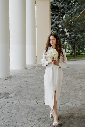 Fotógrafo de casamento Alla Kareni (allakareni). Foto de 27 de março 2023